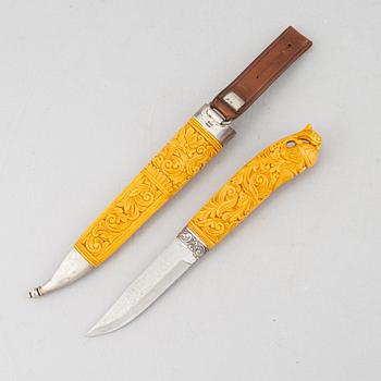 A Norwegian 'Olavs-knife', 20th century.