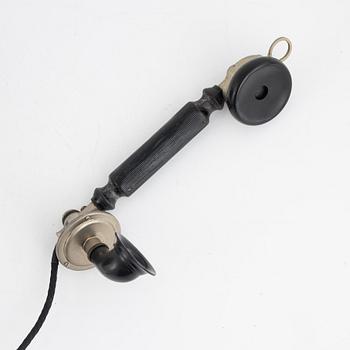 A telephone, Jydsk Telefon Aktieselskab, Denmark, first half of the 20th century.