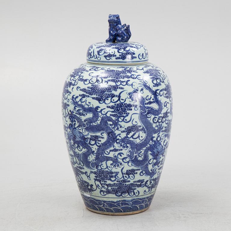 A large blue and white urn, China, 20th century.