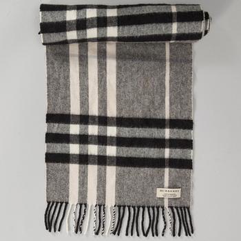 HALSDUK, Burberry.