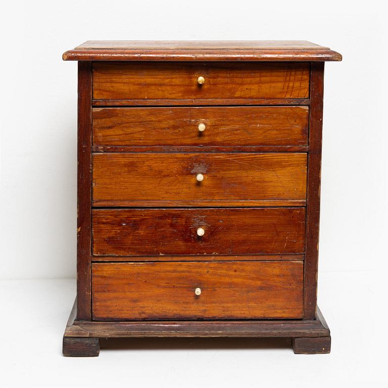 Miniature chest of drawers, first half of the 20th century.