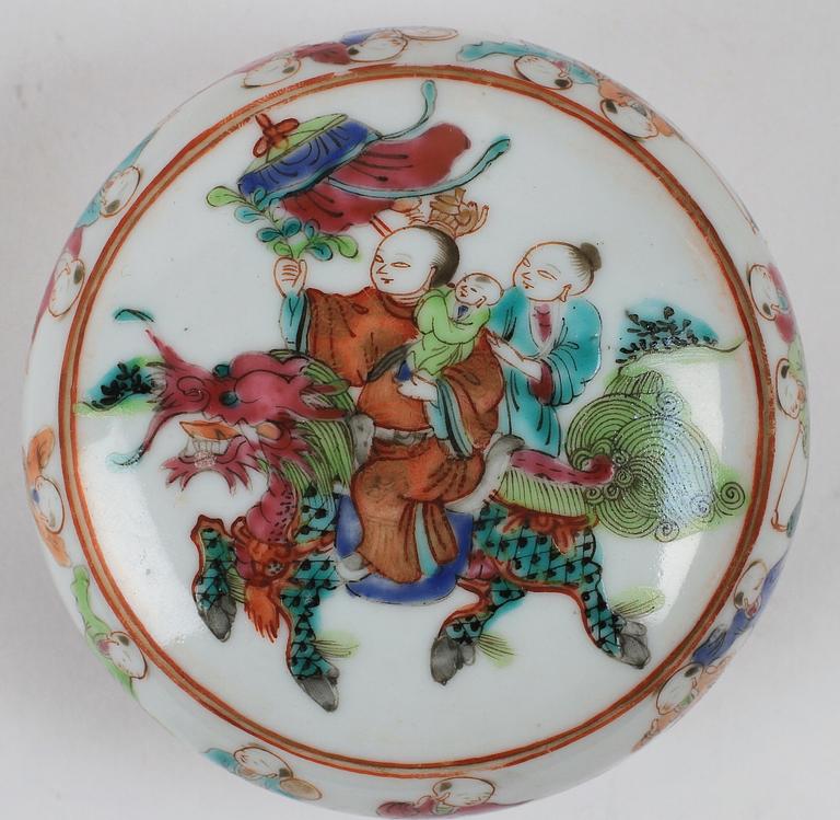 PARTI PORSLIN, 5 delar. Kina bla 1800-tal.
