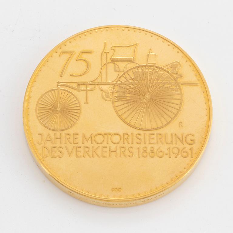 DAIMLER BENZ,gold medal.