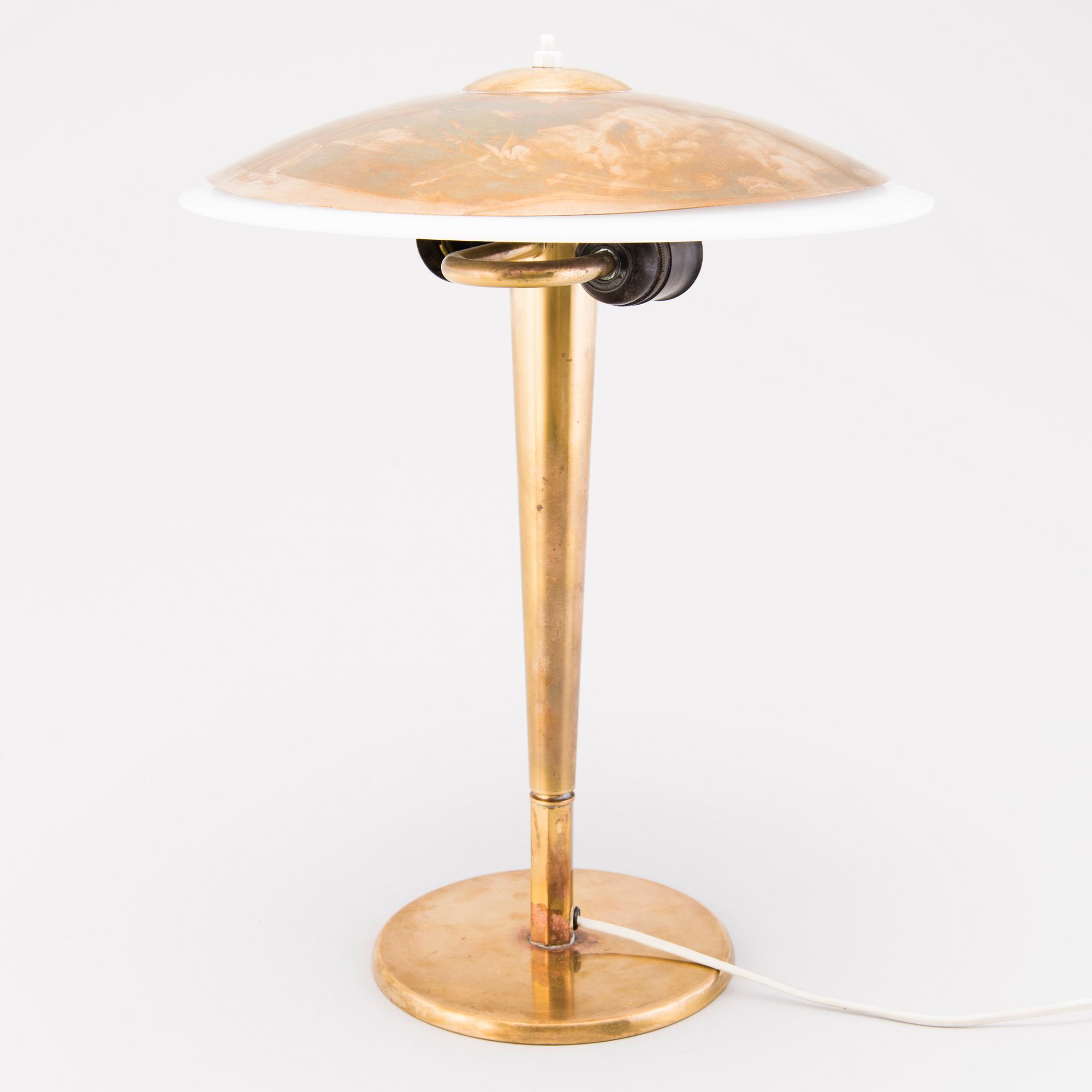 PAAVO TYNELL, A mid 20th Century model 5061 table lamp for Taito Oy.