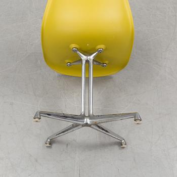 CHARLES & RAY EAMES, stol, "La Fonda", Vitra.
