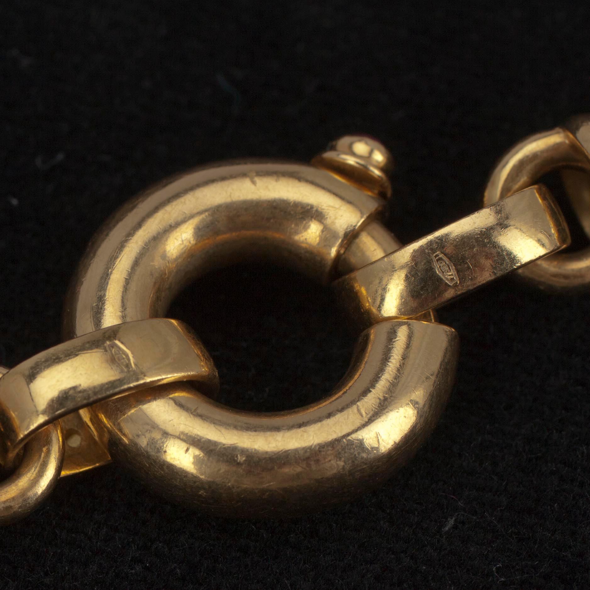 HALSBAND, sodalit samt guldlås 18K. 1900-talets slut.