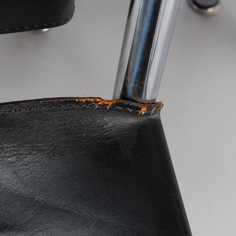 LE CORBUSIER, nojatuoleja, 4 kpl, malli LC1, 1900-luvun loppu.