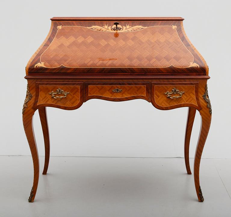 SEKRETÄR, Louis XVI-stil, 1900-talets mitt.