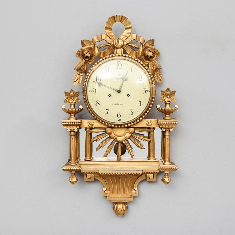 VÄGGPENDYL, gustaviansk stil, 1900-talets första hälft.