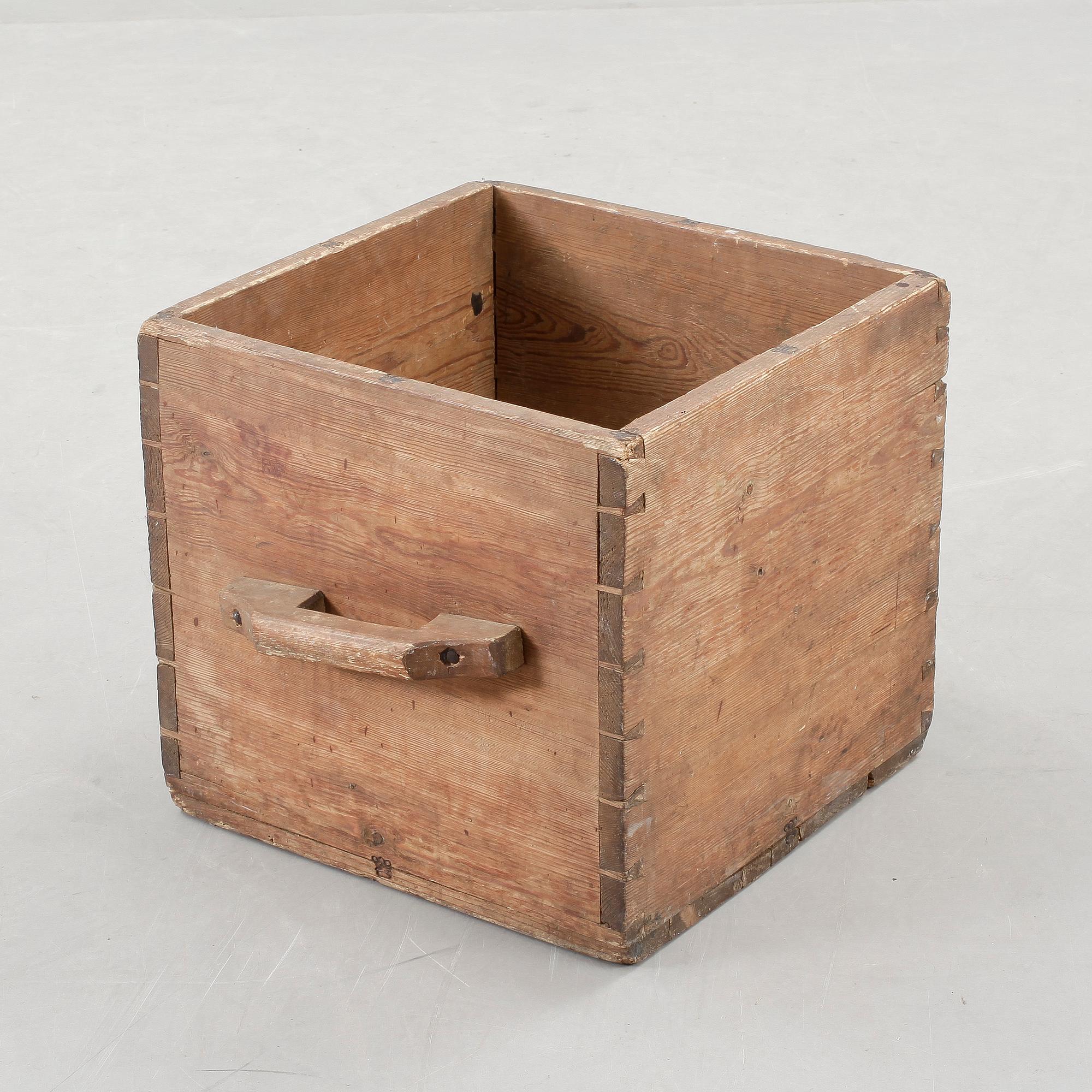 TRÄMÅTT, krönt 1823.