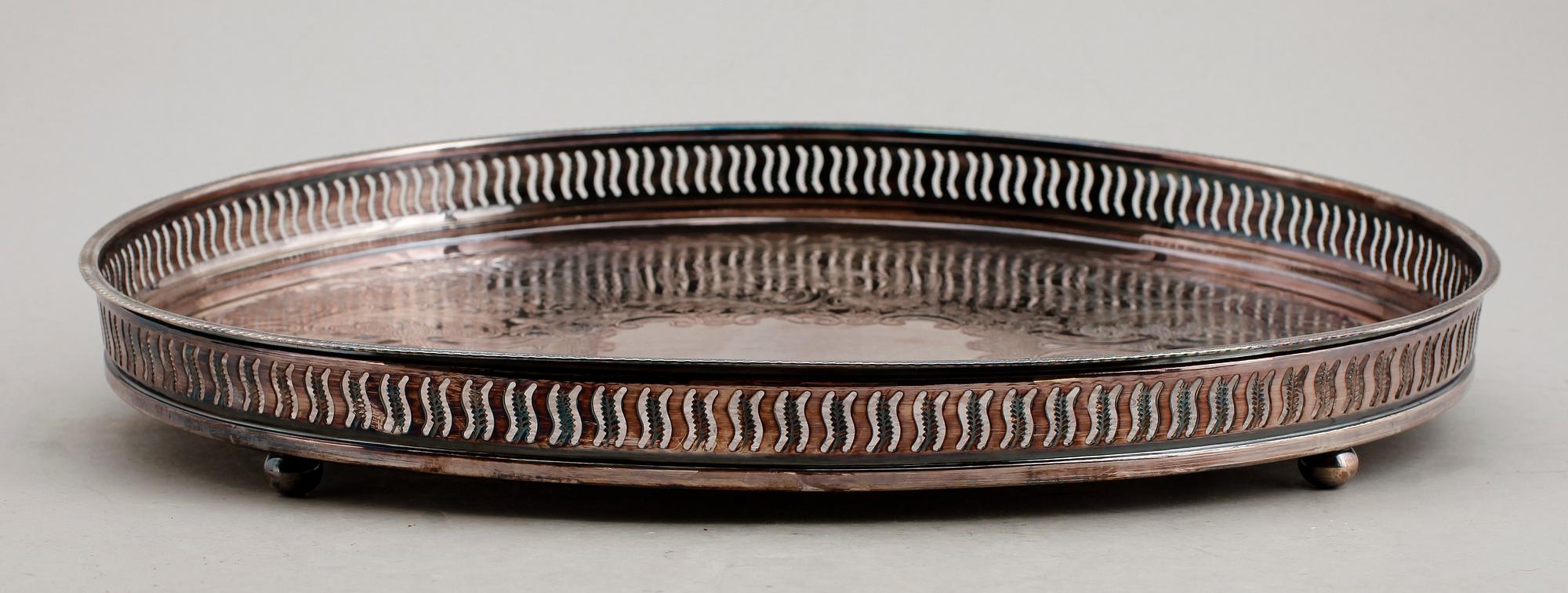 BRICKA, nysilver, England, 1900-talets mitt.