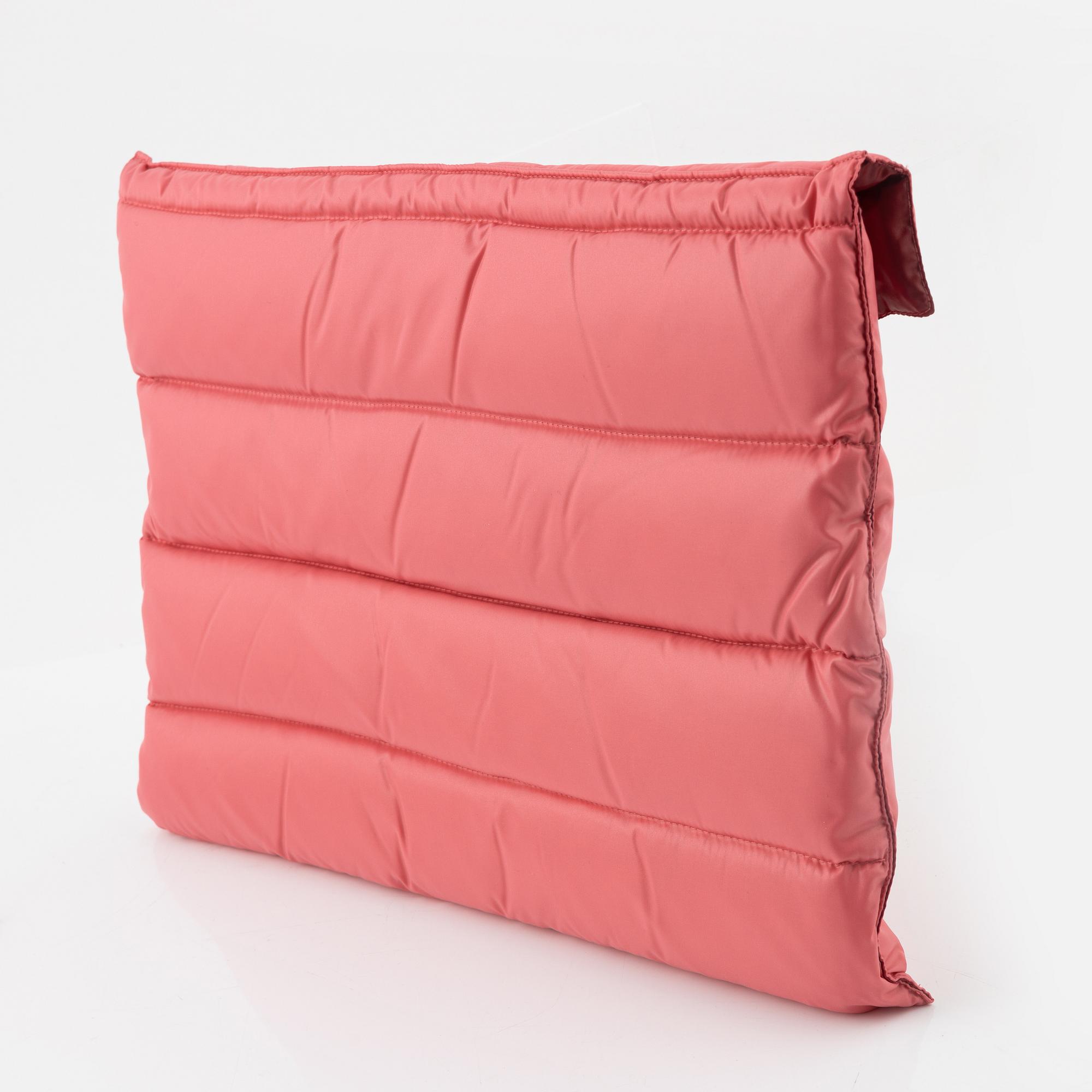 Moncler, clutch, "Busta Piumino".