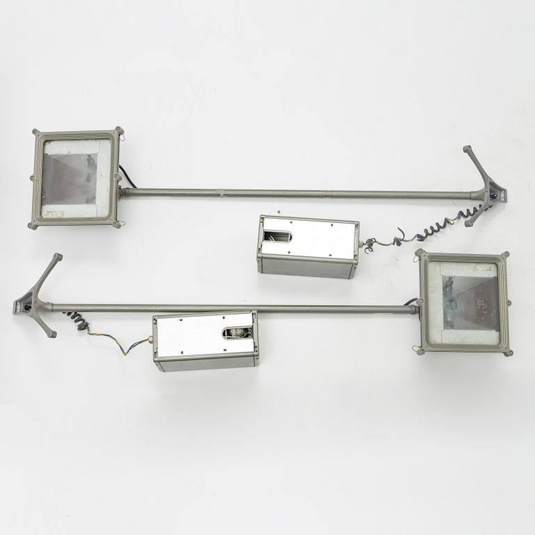 Renzo Piano, vägglampor ett par, "Lingotto", Iguzzini, Italien.