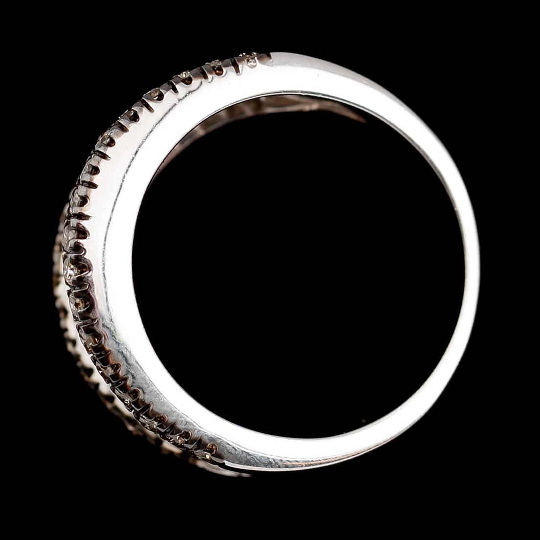 RING, 10 k guld, briljantslipade diamanter tot ca 0.73 ct.