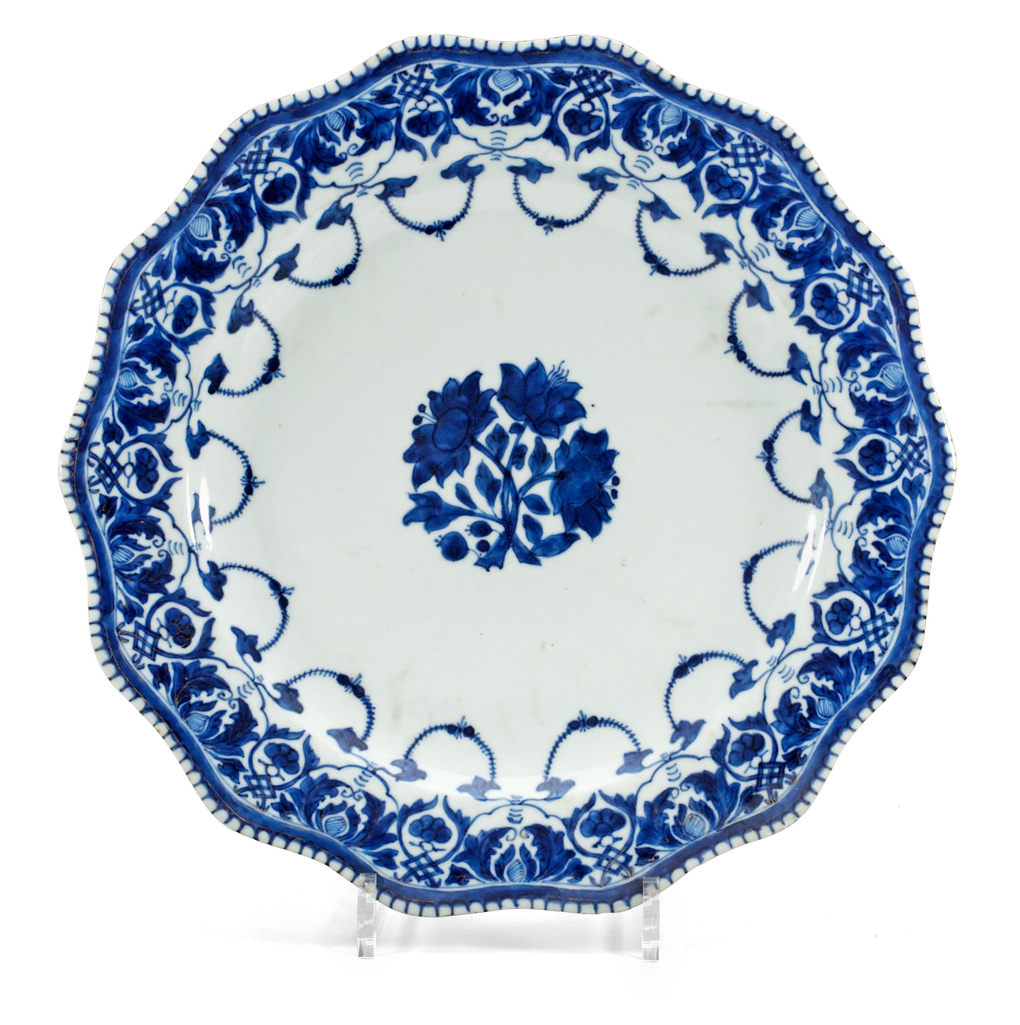 A blue and white charger, Qing dynasty, Kangxi (1662-1722).