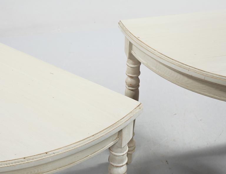 MÅNBORD, ett par, Sven Larsson, Stockholm, 1900-talets andra hälft.