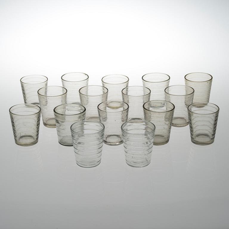 AINO AALTO, juomalaseja, 16 kpl, mm Karhula-Iittala, 1900-luku.