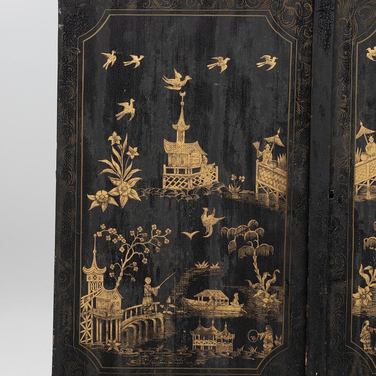 A cabinet, 19th Century.
