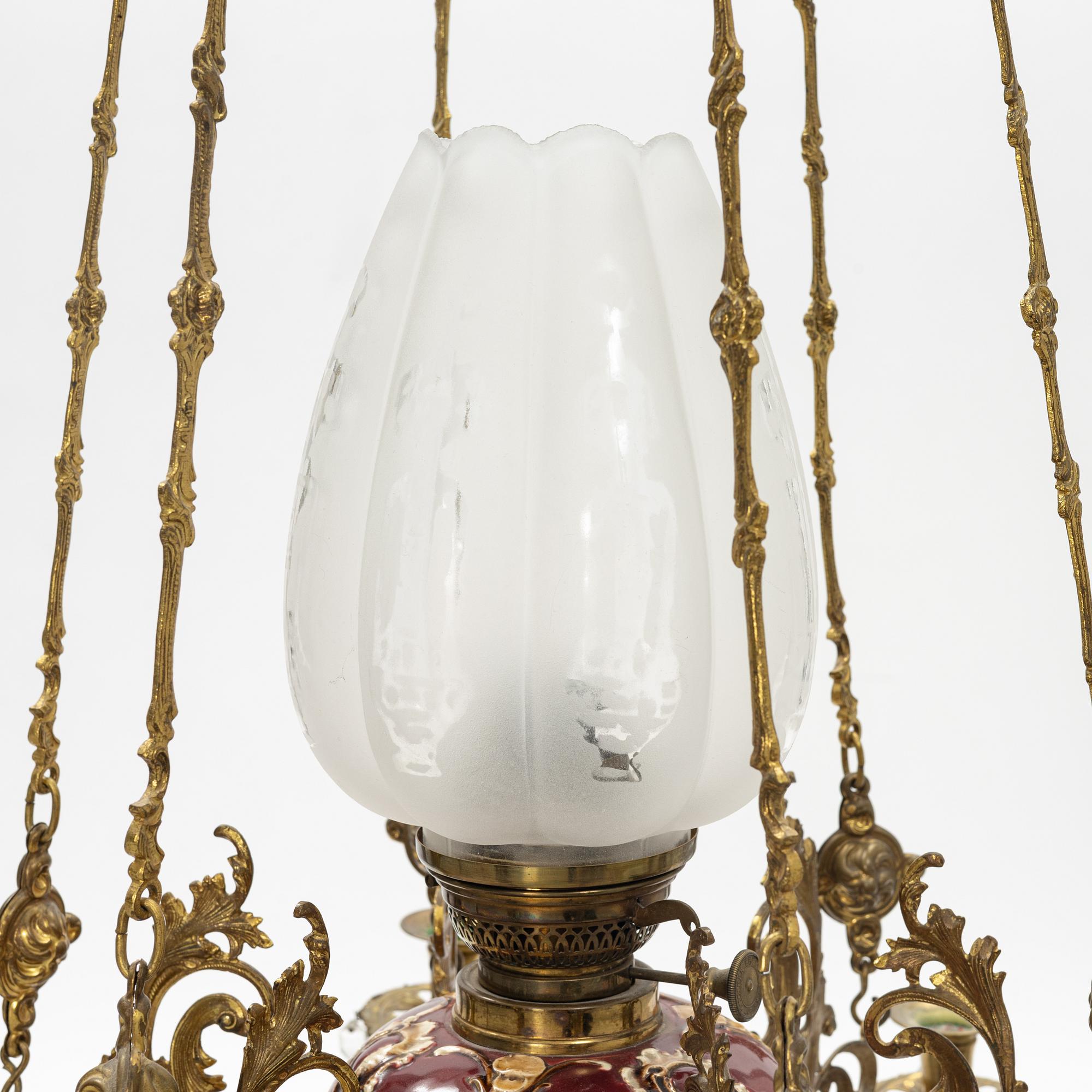 Takfotogenlampa, oskariansk, sent 1800-tal.