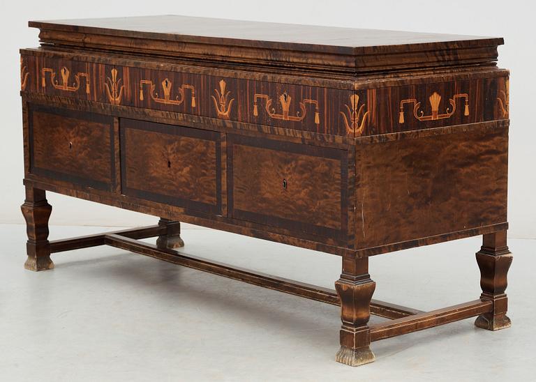 SIDEBOARD, möjligen Carl Malmsten, Svenska Möbelfabrikerna Bodafors, 1920-tal.