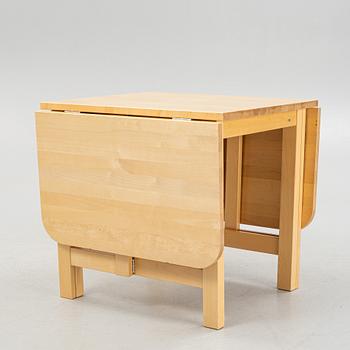 A Swedish Dining Table, Stolab, 2013. - Bukowskis