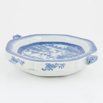A blue and white hot water dish, Qing dynasty, Jiaqing (1796-1820).