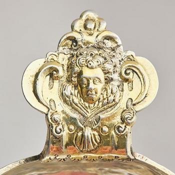 A parcel-gilt drinking bowl/kovsh, Nordic Renaissance, early 17th century possibly Uleåborg, Finland.