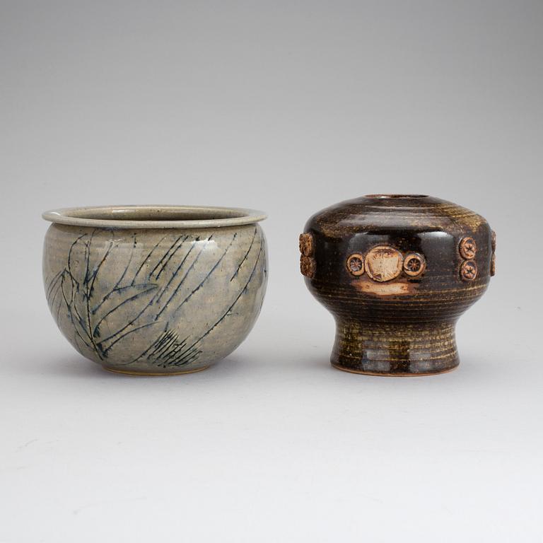 Four pieces of stonewear by Lisa Larson fro Gustavsberg.