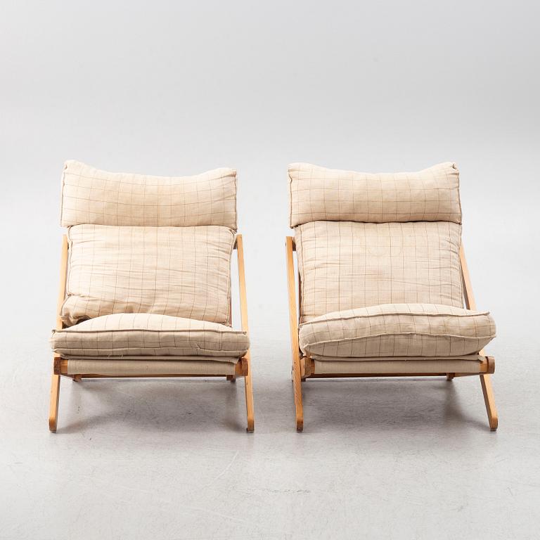 Gillis Lundgren, A pair of  'Idre' lounge chairs, Ikea second half of the 20th century.