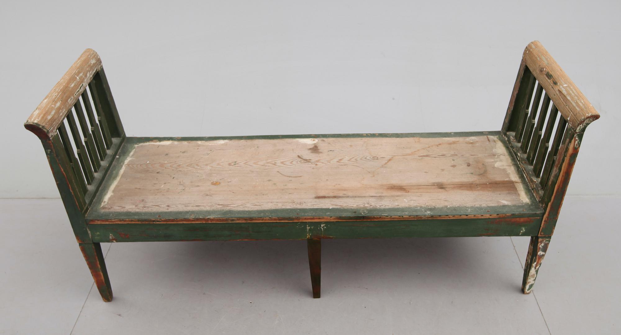 BÄNK, sengustaviansk, 1800-talets första hälft.