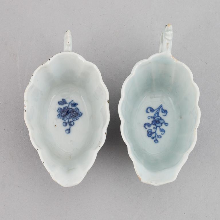 Two blue and white export porcelain saucers, Qing dynasty, Qianlong (1736-95).