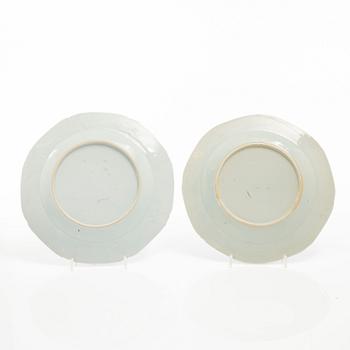 A group of six Chinese blue and white dishes, Qing dynasty, 18th and 19th century.