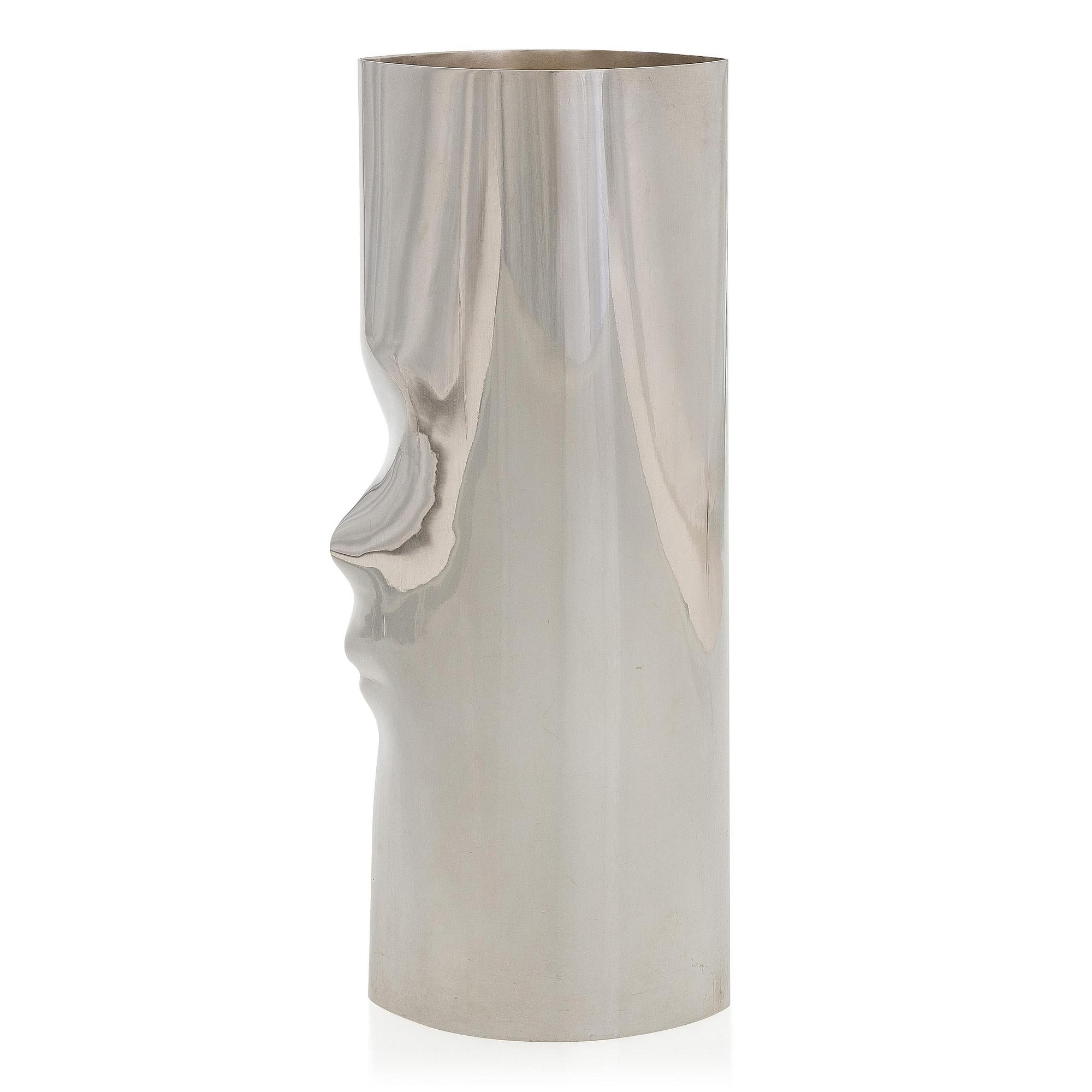 Pekka Piekäinen, maljakko, sterlinghopeaa, J.A. Tarkiainen, Helsinki 1988.