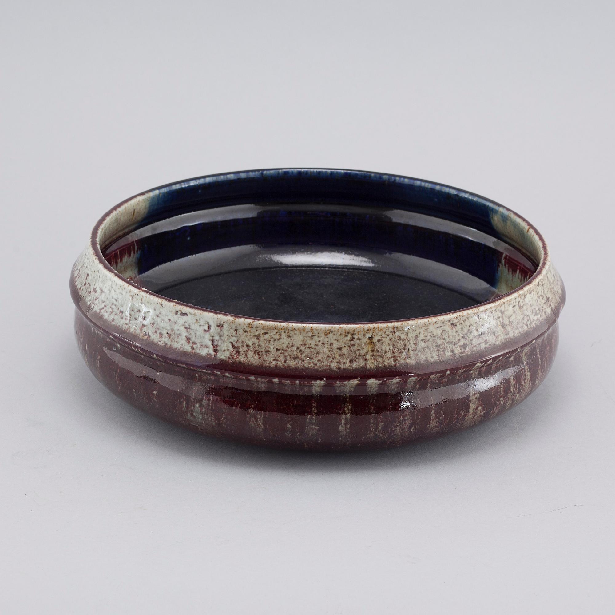 SYLVIA LEUCHOVIUS, skål, chamotterat stengods, Rörstrands Ateljé, signerad SL och daterad -71.