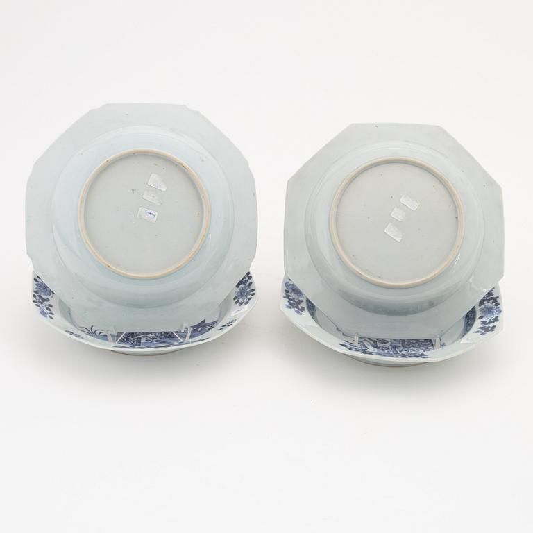 A set of four (2+2) blue and white soup dishes, Qing dynasty, Qianlong (1736-95).