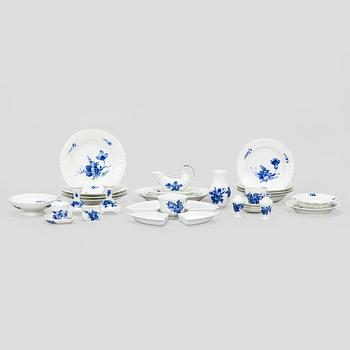 Royal Copenhagen, Service, 31 pcs, “Blå Blomst”, Denmark.
