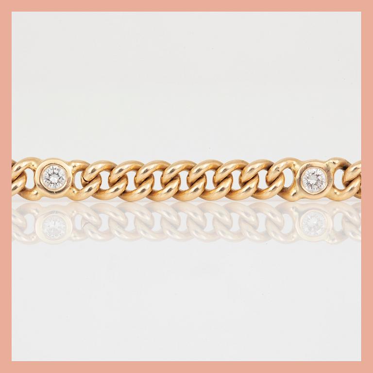 ARMBAND, kedja med 5 st briljantslipade diamanter, ca 0.80 ct totalt.