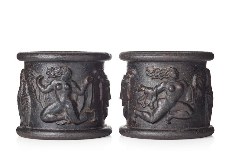 Anna Petrus, a pair of Swedish Grace cast iron garden urns "Blomkruka nr 1", Näfveqvarns Bruk, Sweden.