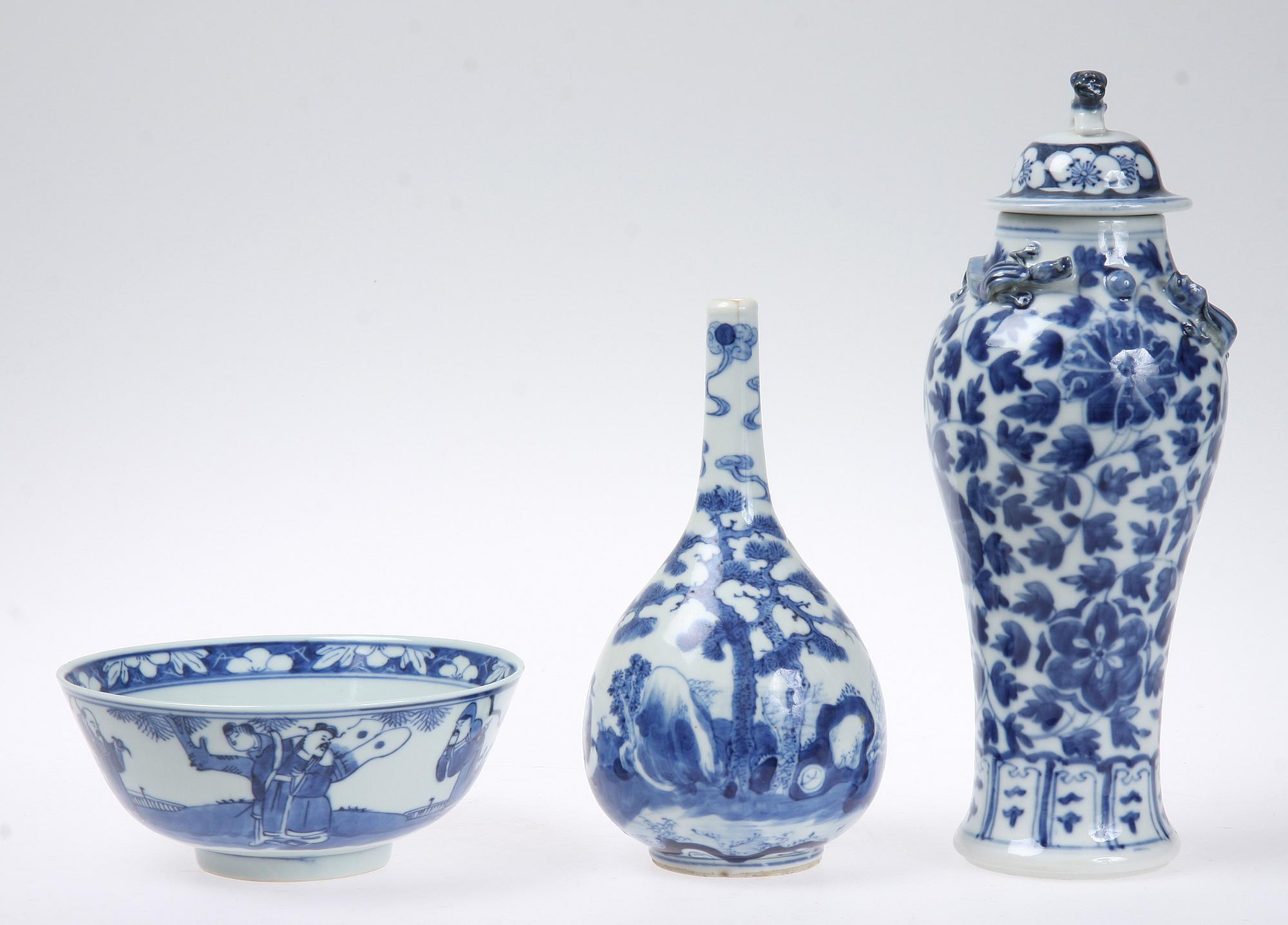 PARTI PORSLIN, 3 delar, Kina, 1800-tal.