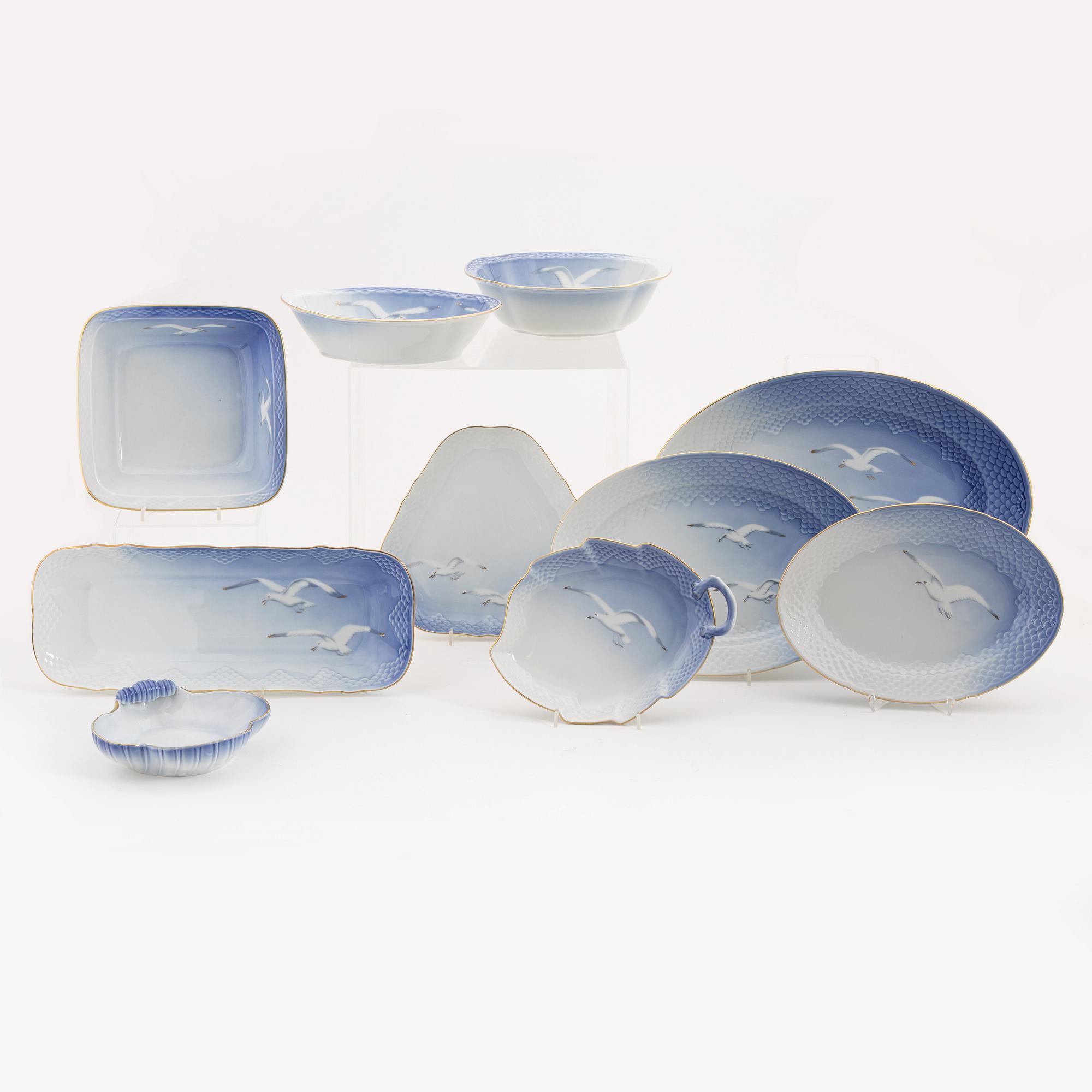 Royal Copenhagen/Bing & Grøndahl, mat- och kaffeservis, 196 delar, porslin "Måsen".