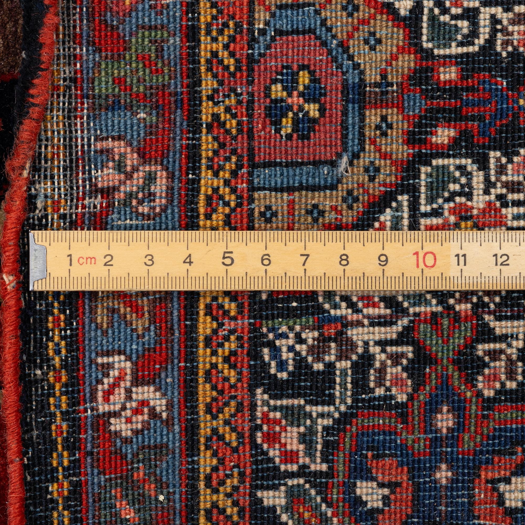 Matta, Keshan, ca 190 x 130 cm.