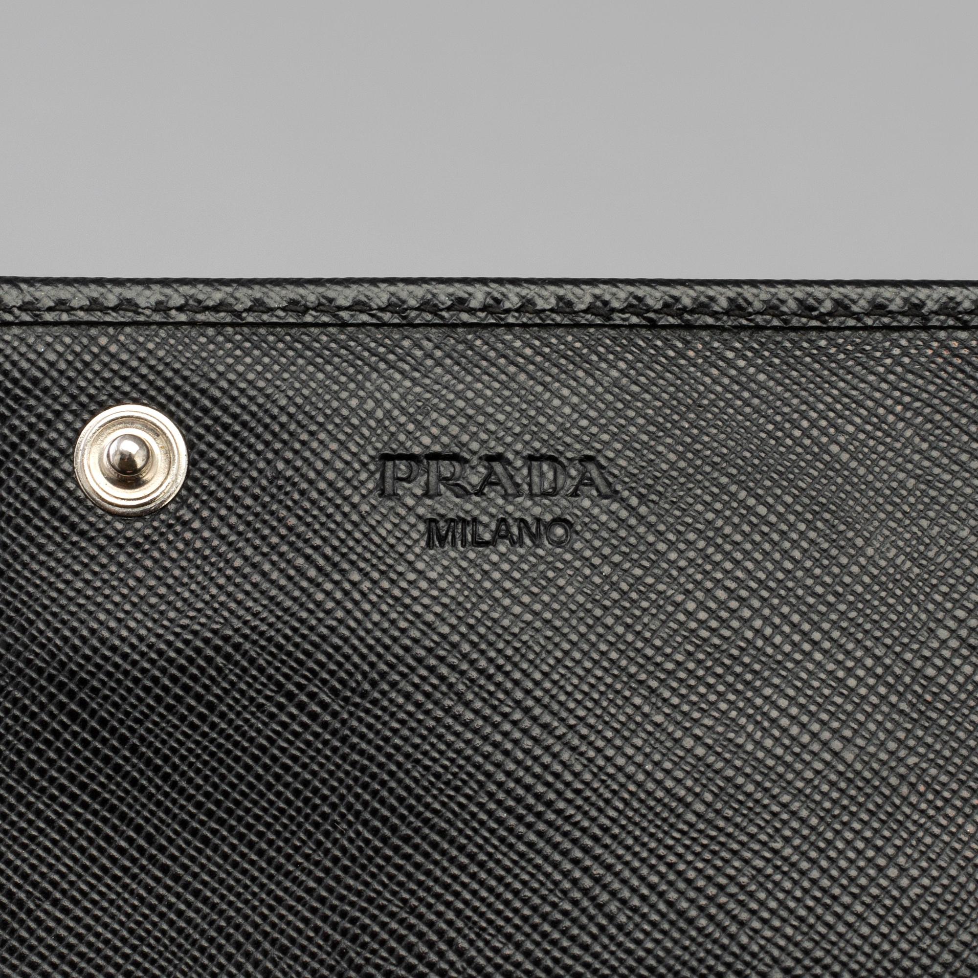WALLET, Prada.