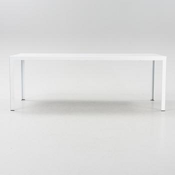 A 'Progetto' desk by Monica Armani for B&B  Italia. 21st Century.
