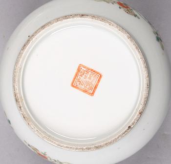 PARTI PORSLIN, 4 delar, Kina. Bl.a 1700-tal.