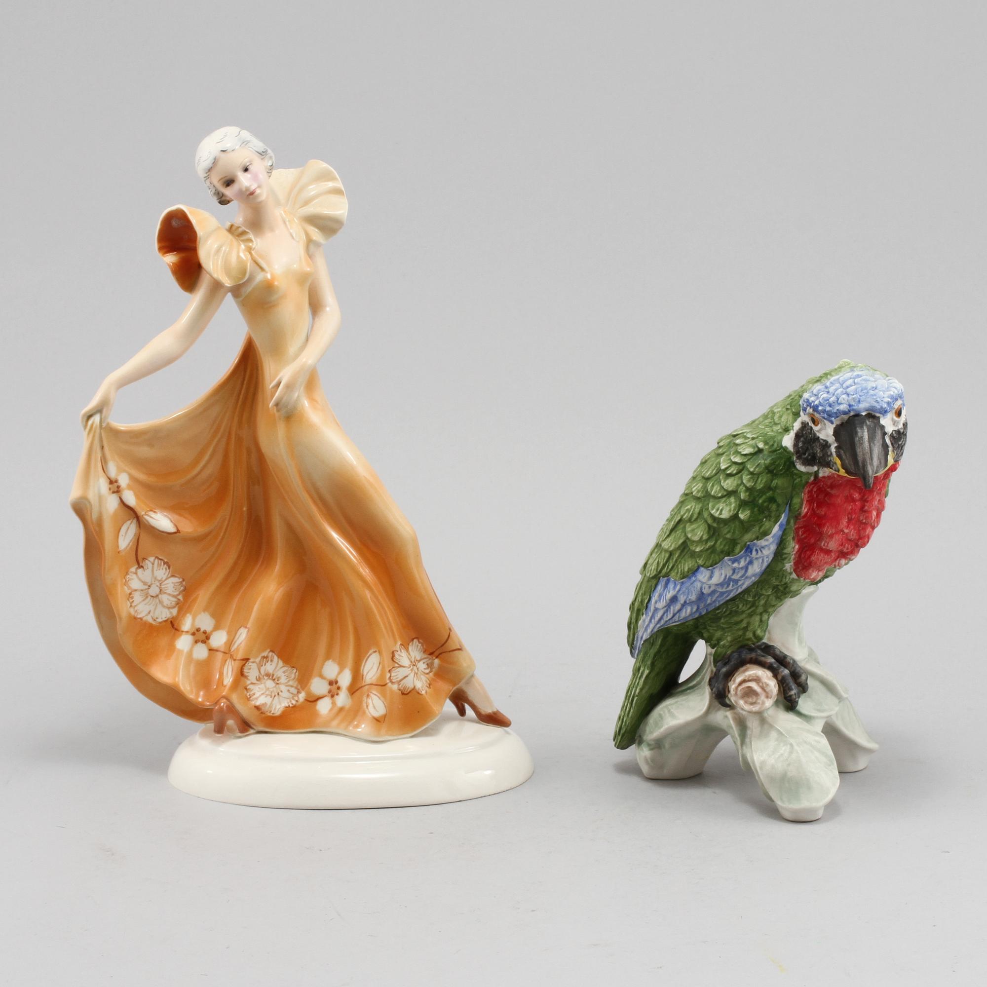 FIGURINER, 2 st, porslin, Goebel, omkring 1900-talets mitt respektive 1900-talets andra hälft.