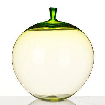 Ingeborg Lundin, a green underlay "Äpplet" (The Apple) glass vase, Orrefors, Sweden, post 1957.