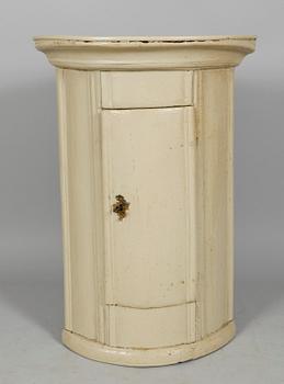 HÖRNSKÅP, allomoge, 1700-/1800-tal.