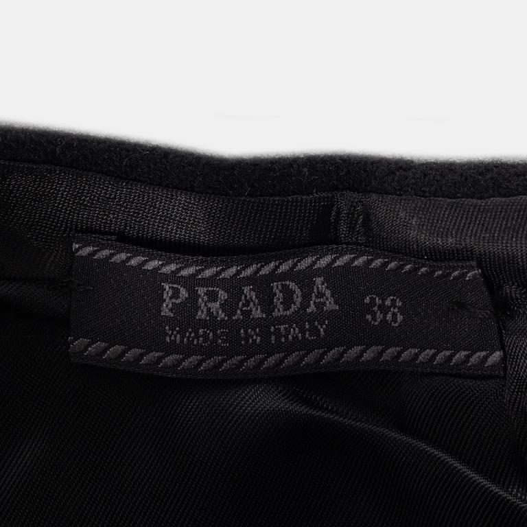 Prada, kjol, storlek 38.