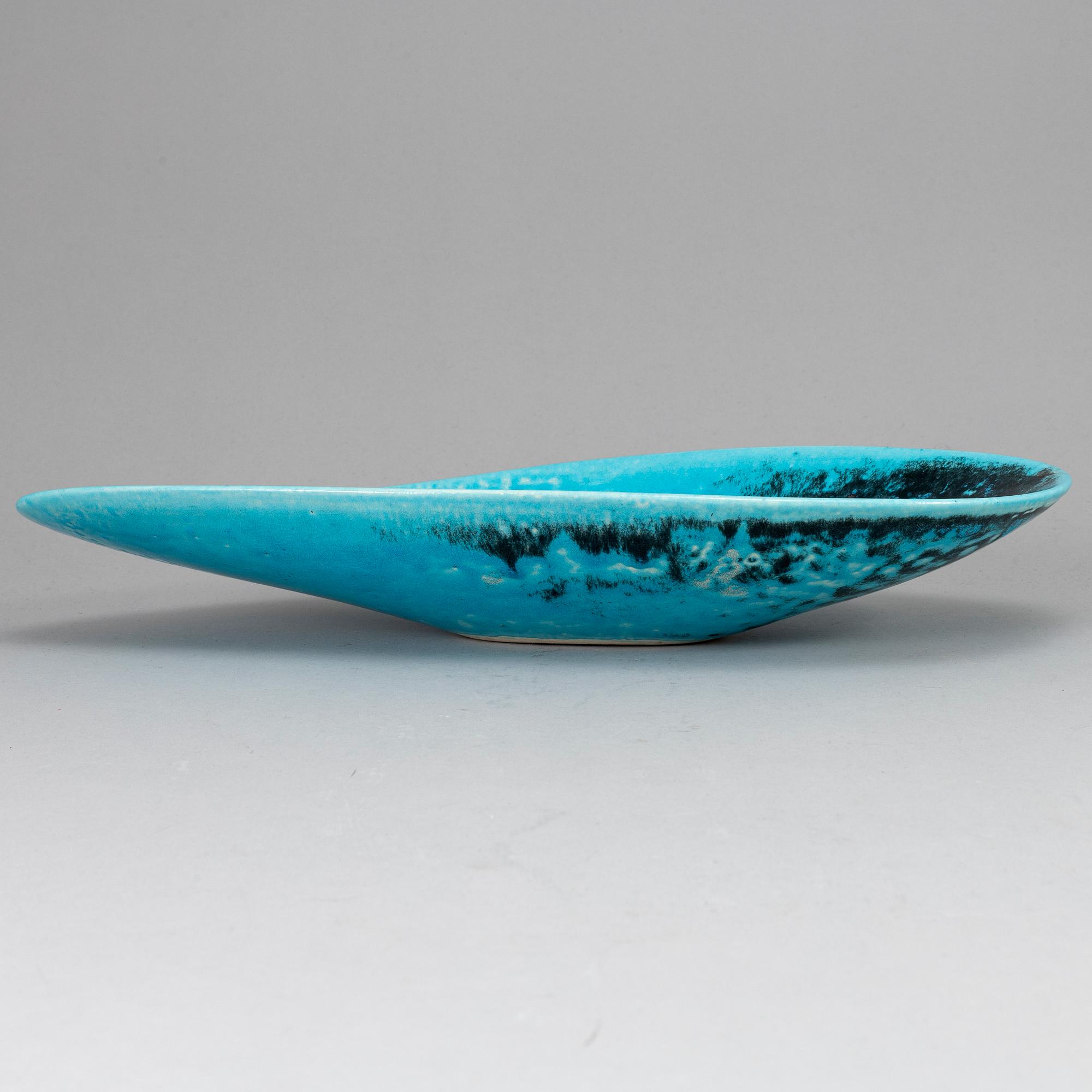 HANS HEDBERG, a faience dish, Biot, France, signed Hhg.