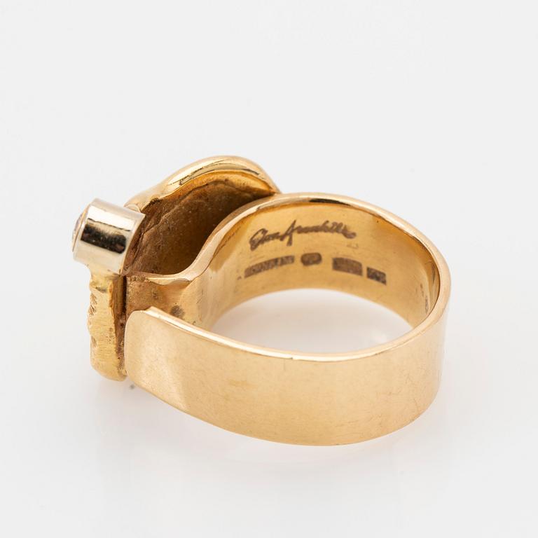 Elon Arenhill, ring, 18k gold with diamond.